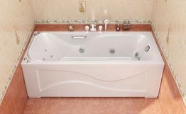 Ванна акриловая «Катриня 170» вид ванны в интерьере