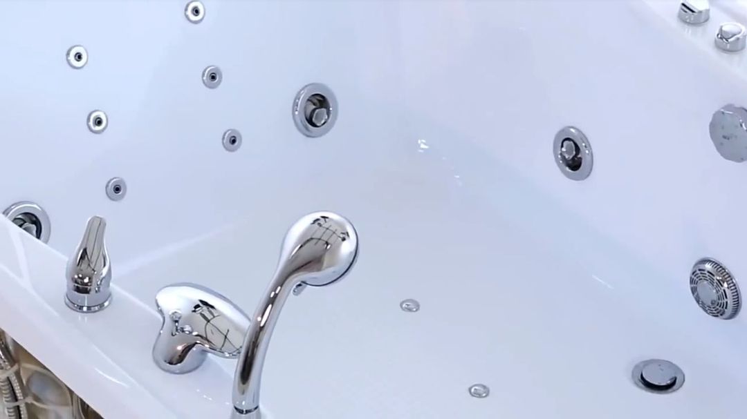 Высокое качество ванны и дополнительного гидромассажного оборудования